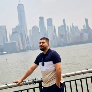 Meet your Posher, Idris